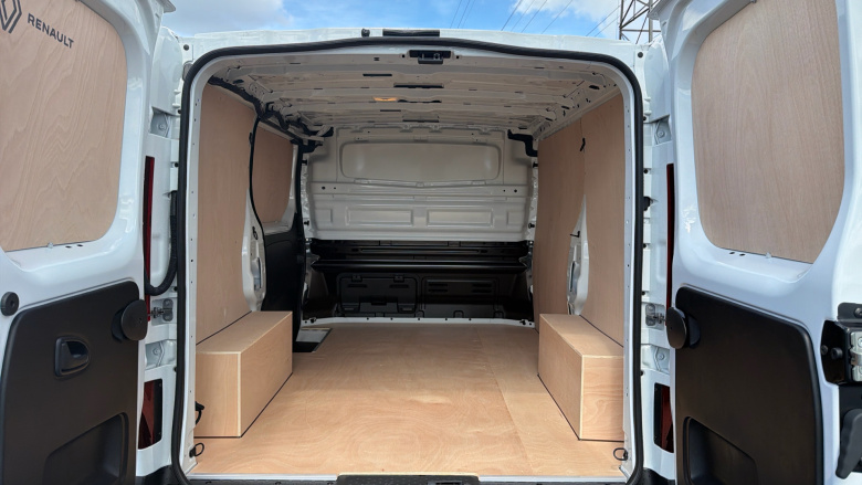 Renault Trafic Swb Diesel SL30 Blue dCi 130 Advance [Safety] Van